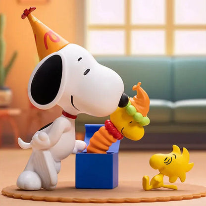 Pop Mart x Peanuts: Snoopy & Woodstock Best Friends Series Figurine Blind Box (1pc)